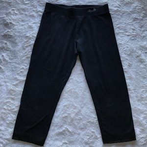 Black 3/4 Cropped legging
